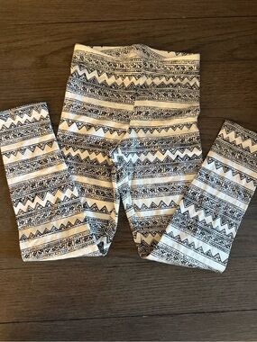 Old Navy Kids Black & White Aztec Pattern Leggings size SMALL 6/7 NWOT NO